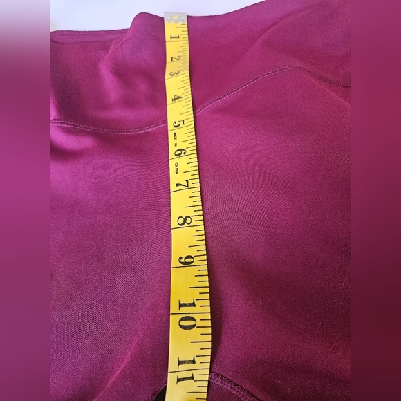 New Balance- Leggins Women's L Burgundy With Stripes 1Pockets On Each Side. - Picture 8 of 8